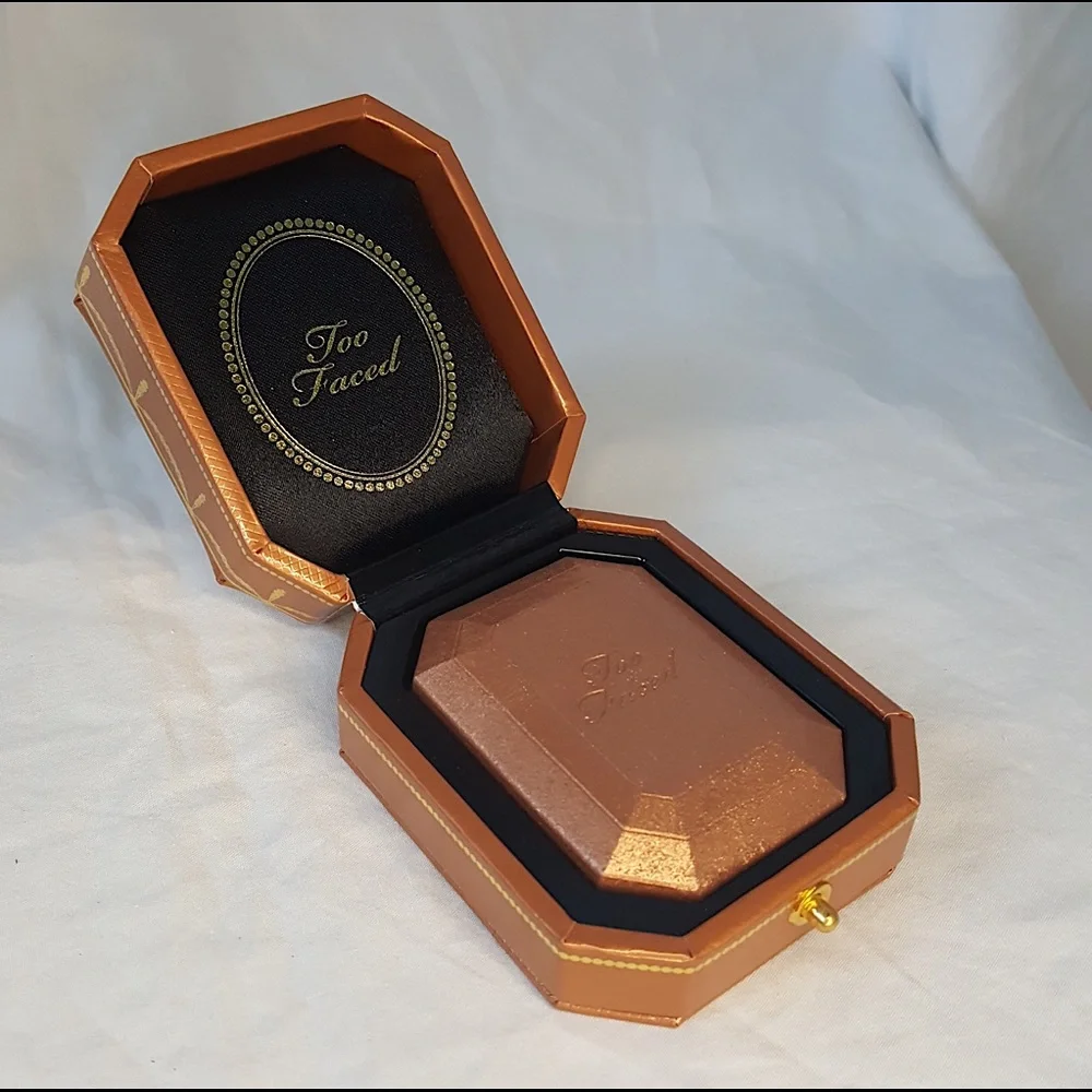 Too Faced - Diamond Fire Bronzer - Picture 4 of 7